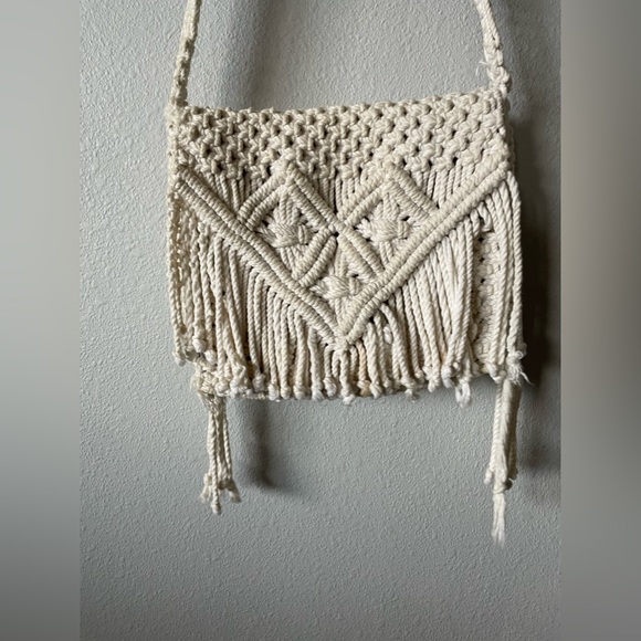 Macrame purse - Picture 3 of 10
